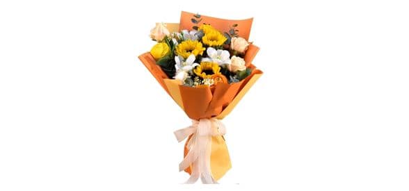 Graceful Mixed Flower Bouquet