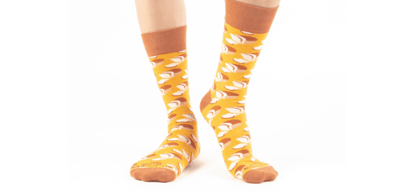"All You Need Is Love" : Bread Loaves Print Socks