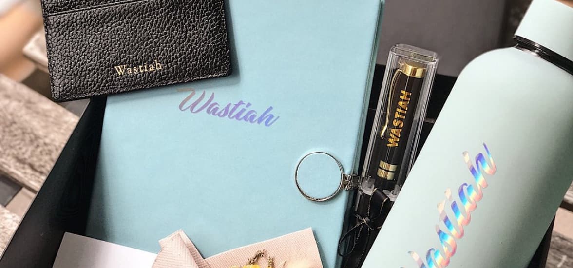 Double Wall Vacuum Insulated Bottle x Leather Bundle with Pen