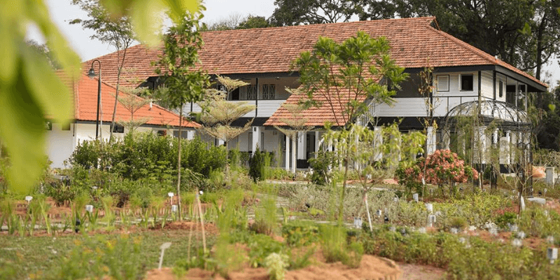 The Summerhouse Banner 3