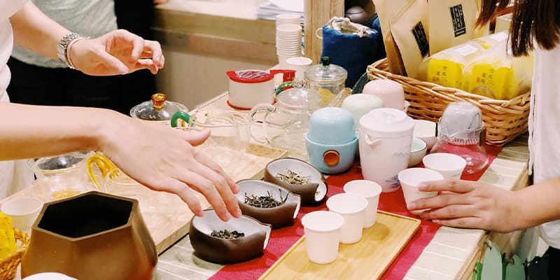 Yixing Xuan Teahouse Banner 2