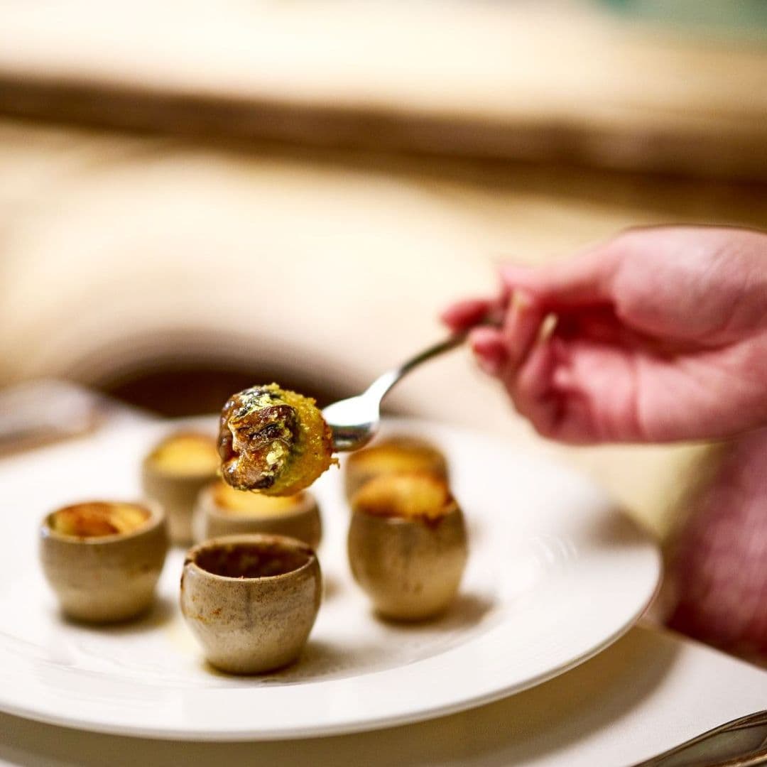 Freeflow Escargot Experience with White Wine Burgundy