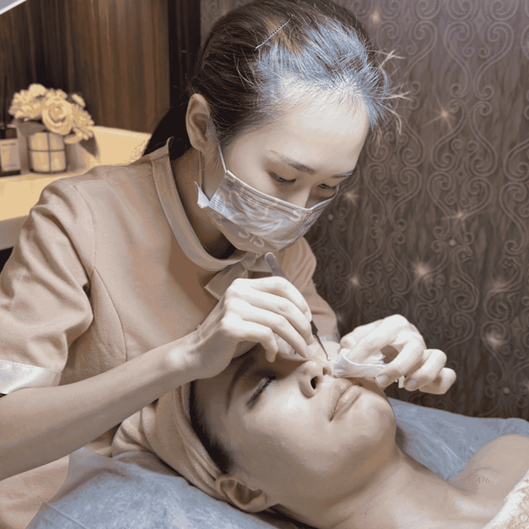 Ultimate Pore Extraction Facial Voucher
