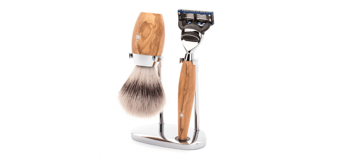 MÜHLE Kosmo Shaving Set with Gillette® Fusion™ 5- Blade Razor and Silvertip Fibre Shaving Brush, Olive Wood