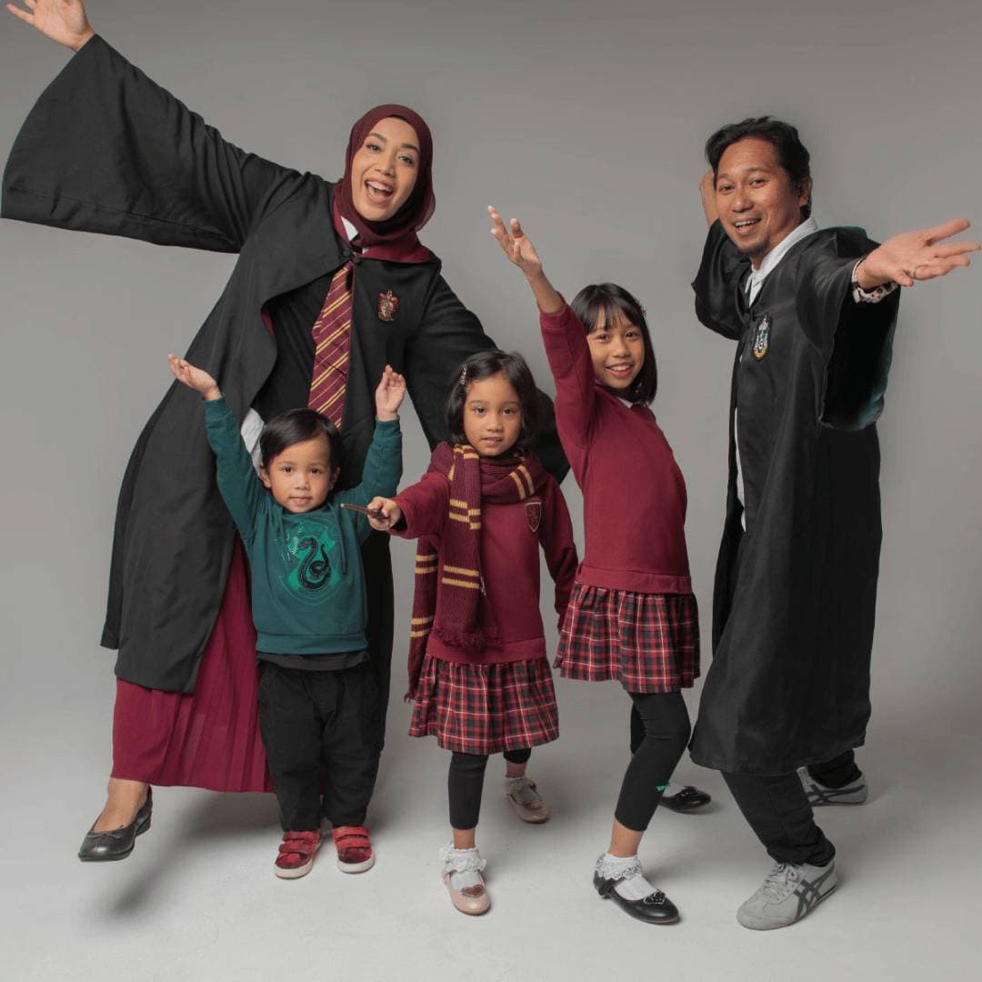 Glow 438 – 2 Hour Studio Photoshoot