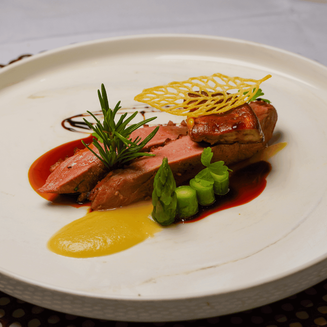 The Weekend Brunch with Free-Flow Champagne, Beer & House Wines