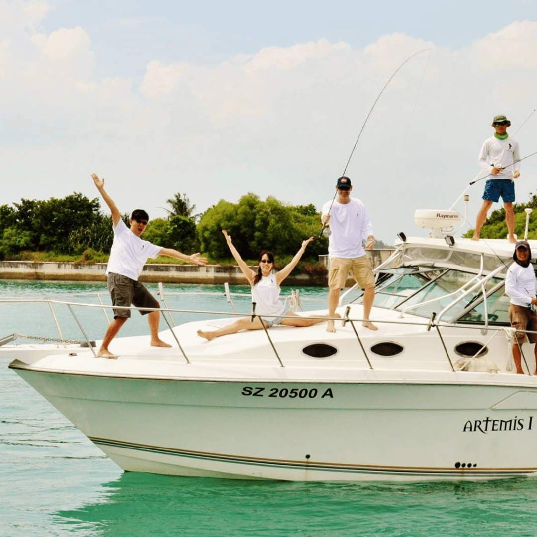 Join-in Yacht Fishing at Southern Islands for 1