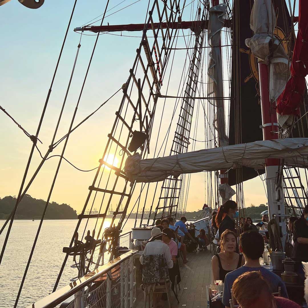 Sunset Dinner Cruise (Adult Ticket)