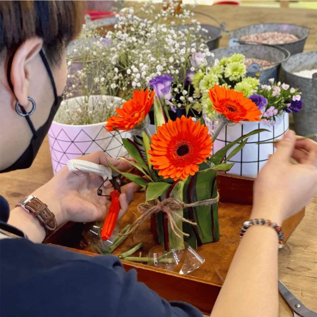 Posy Flora Arrangement Workshop for 5