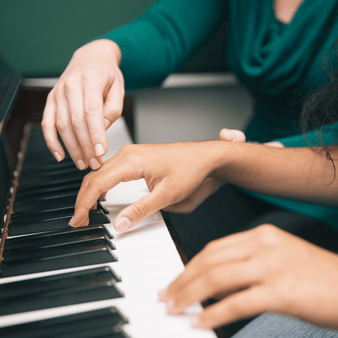 Four 1-Hour Contemporary Music Class Experience (Choice of Guitar/Piano/Drums/Ukulele)